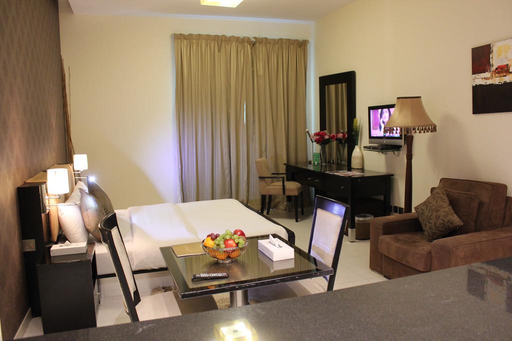 Royal Ascot Hotel Apartment - Kirklees 2 Dubai Bagian luar foto