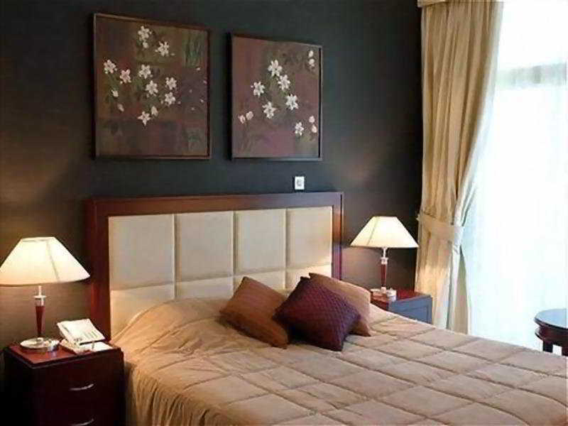 Royal Ascot Hotel Apartment - Kirklees 2 Dubai Bagian luar foto