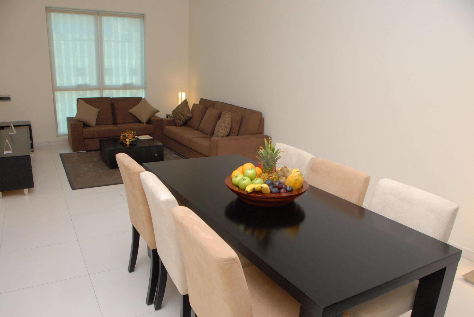 Royal Ascot Hotel Apartment - Kirklees 2 Dubai Bagian luar foto